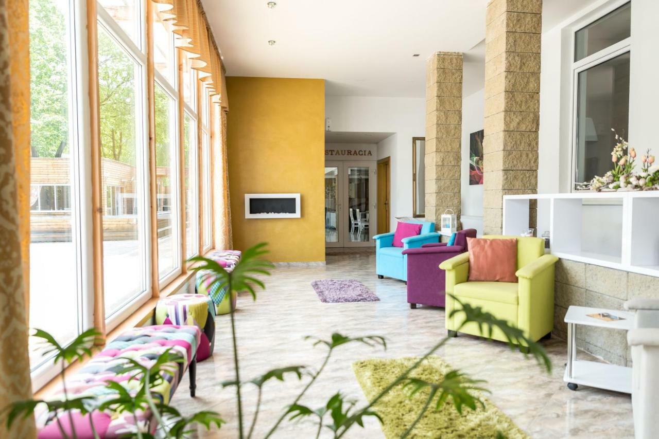 Hotel Dastan Levice Exterior foto